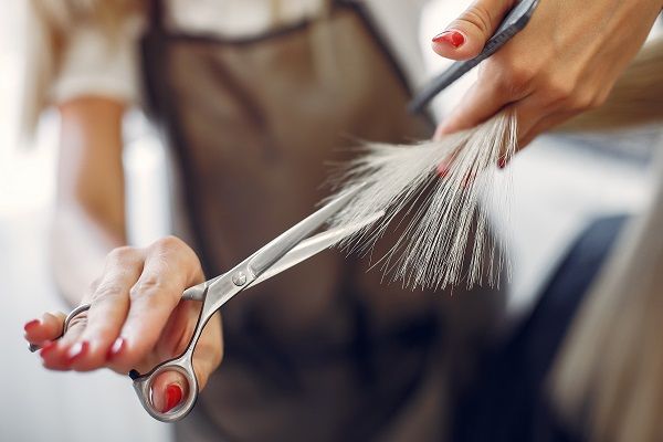 The Best Haircut Ideas to Flatter Your Round Face