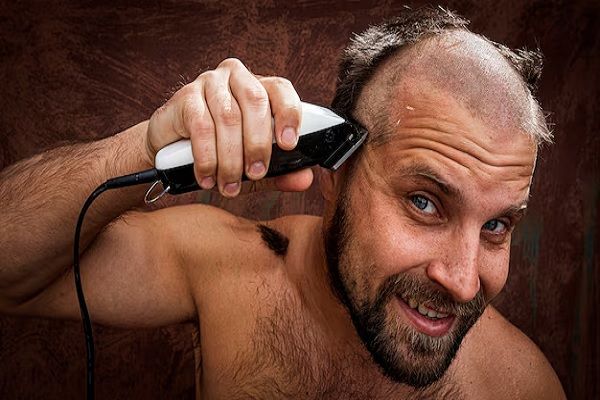 Tips for cutting hair after a hair transplant2