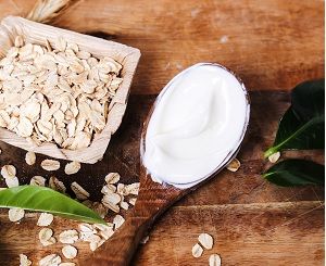 Oatmeal and milk mask